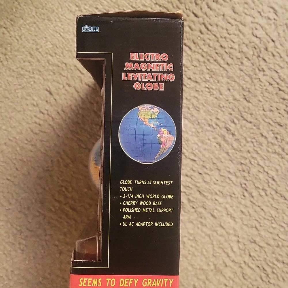 LAST CHANCE! Electro Magnetic Levitating Globe - Picture 3 of 6
